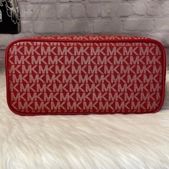 Michael Kors JET SET TRAVEL 2pc Set - Picture 5 of 8